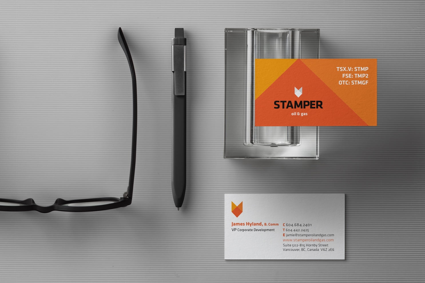 business-card-branding-mockup@2x